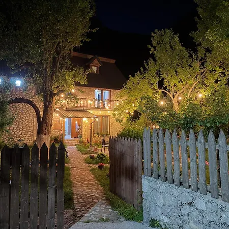 Demushi Casa de hóspedes Valbonne