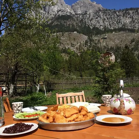 Affittacamere Demushi Valbona